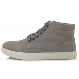Pilki batai 37-40 d. 052-6D